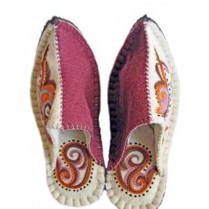 Handmade felted slippers Aladdin with sole. Wool slippers, home shoes, indoor slippers, felt slippers