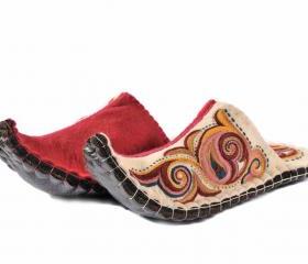 Handmade felted slippers 'Aladdin'. Wool slippers/ home shoes / indoor slippers / felt slippers