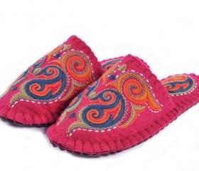 Handmade WOOL felted slippers with sole. Home shoes | indoor slippers | felt slippers