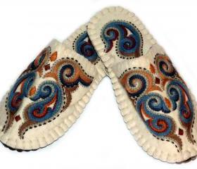 Handmade felted slippers with sole and rich embroidery. Wool slippers | home shoes | indoor slippers | felt slippers - GIFT PACKAGED